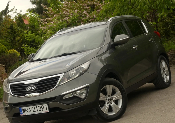 Kia Sportage cena 39700 przebieg: 185000, rok produkcji 2011 z Radom małe 277